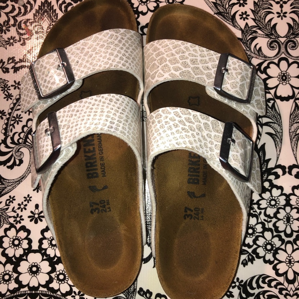 White sparkly Birkenstock’s size 37!